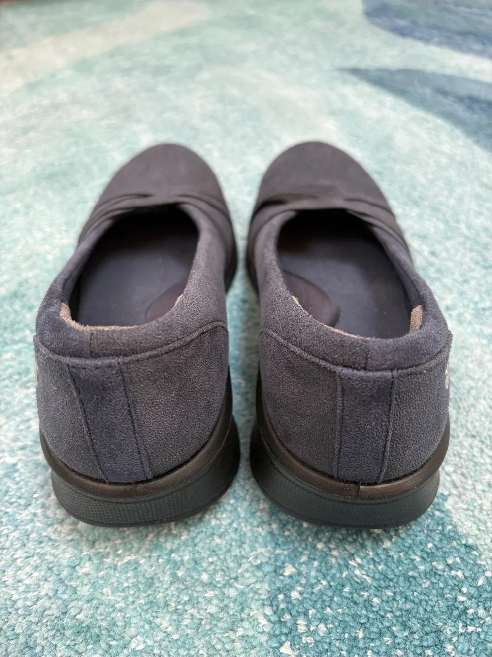 BZees Slip On Shoes, Sz 5.5
